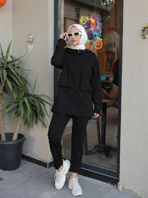 Kapüşonlu Cep Detaylı Eşofman Takımı Siyah Kapüşonlu Cep Detaylı Eşofman Takımı Siyah