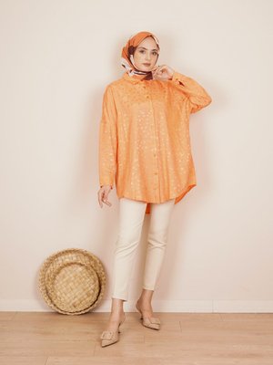 Sayı Desen Parlak Gömlek Sayı Desen Parlak Gömlek