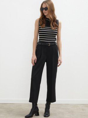 Premium Pileli Pantolon Siyah Premium Pileli Pantolon Siyah