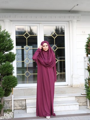 Tek Parça Kolay Kullanımlı Kendiliğinden Başörtülü Namaz Elbisesi