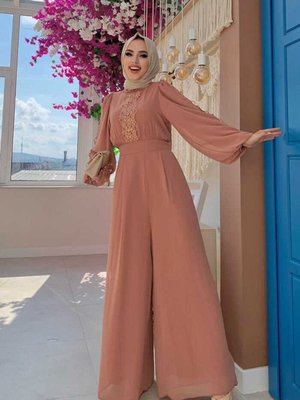 Dantel İşleme Detay Kol Manşetleri Lastikli Şifon Tulum Somon