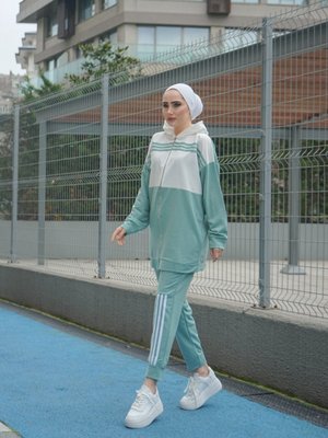 Kapüşonlu İkili Eşofman Takımı Mint Kapüşonlu İkili Eşofman Takımı Mint