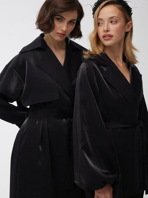 Organze Kruvaze Abiye Trençkot Siyah Organze Kruvaze Abiye Trençkot Siyah