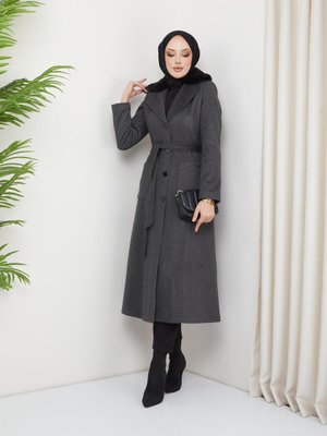 Kaşe Kaban Yaka Kürklü Torbacep Kaşe Kaban Yaka Kürklü Torbacep