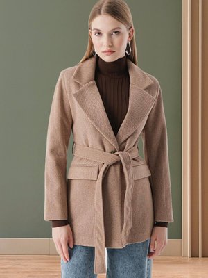 Camel Kuşaklı Balıksırtı Kısa Kaşe Kaban Camel Kuşaklı Balıksırtı Kısa Kaşe Kaban