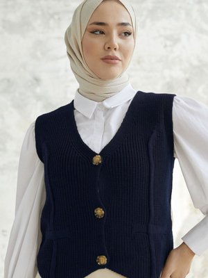 Melven Düğmeli Kısa Süveter Koyu Lacivert Melven Düğmeli Kısa Süveter Koyu Lacivert