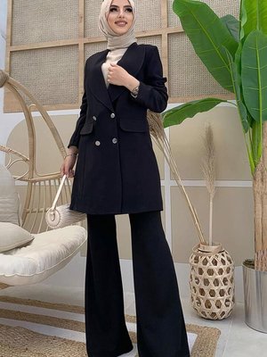 Siyah Vatkalı Düğmeli Ceket
