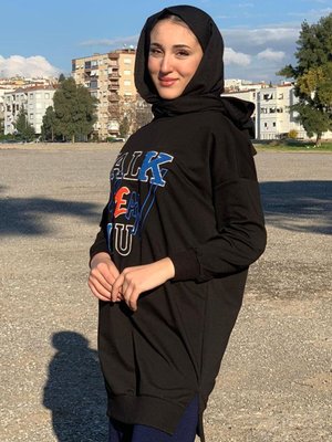 Siyah Talk Nakışlı Sweat