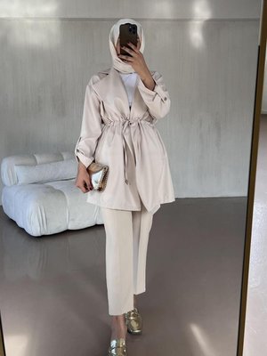 Kruvaze Yaka Bel Büzgülü Ceket Bej