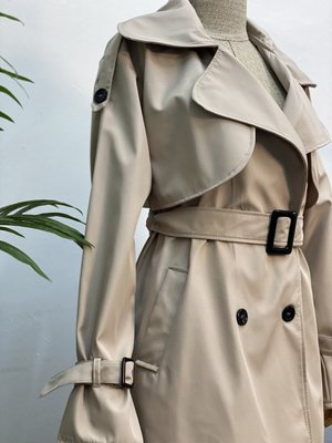 Düğmeli Trençkot Bej
