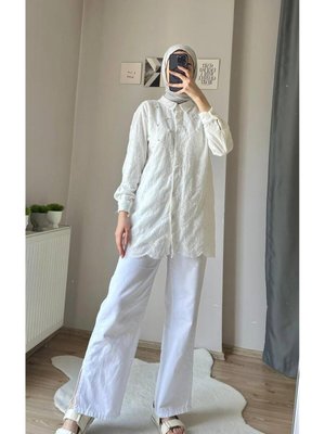 Boncuklu Beyaz Dantelli Gömlek