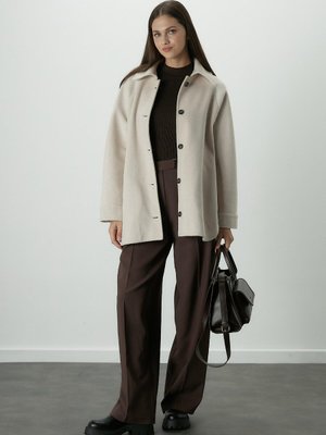 Cepli Kaşe Ceket Bej Cepli Kaşe Ceket Bej