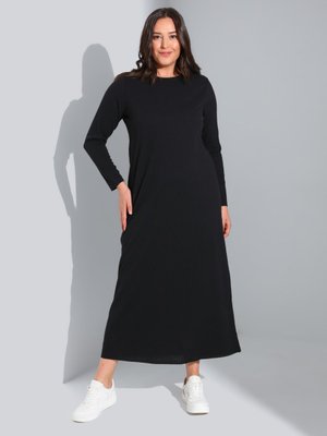 Siyah Büyük Beden Bisiklet Yaka Kaşkorse Elbise Siyah Büyük Beden Bisiklet Yaka Kaşkorse Elbise