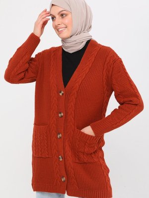 Saç Örgülü Çift Cepli Düğmeli Hırka Saç Örgülü Çift Cepli Düğmeli Hırka