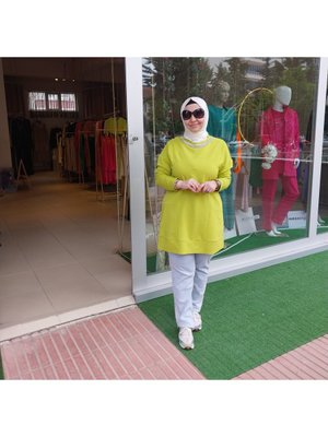 Yakası Zincirli Sweat Shirt Asitsarı