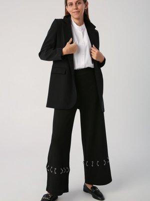 Siyah Metal Halkalı Bol Paça Pantolon