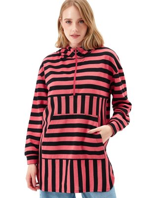 Çizgili Doğal Kumaşlı Sweatshirt Pembe Çizgili Doğal Kumaşlı Sweatshirt Pembe