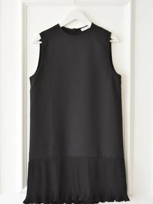 Piliseli Kolsuz Siyah Içlik