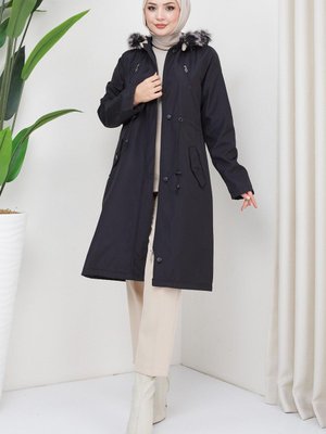 Süs Cepli İçi Kürklü Mont Siyah Süs Cepli İçi Kürklü Mont Siyah