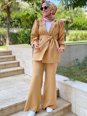 Latte Polina Ceketli Takım Latte Polina Ceketli Takım