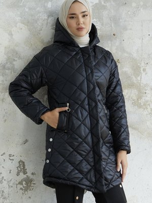 Norenda Çakım Detay Kapitone Mont Siyah