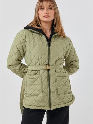 Baklava Desenli Kapitone Yeşil Mont