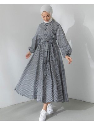 Modest Basic Boydan Düğmeli Yazlık Rahat Tarz Pötikare Elbise