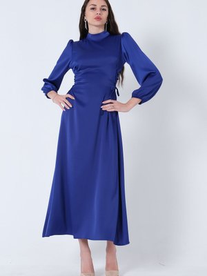 Saks Kolları Volanlı Yandan Bağlama İp Detaylı Abiye Elbise Saks Kolları Volanlı Yandan Bağlama İp Detaylı Abiye Elbise