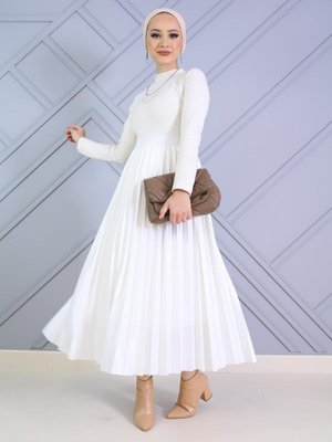 Deri Görünümlü Piliseli Etek Beyaz Deri Görünümlü Piliseli Etek Beyaz