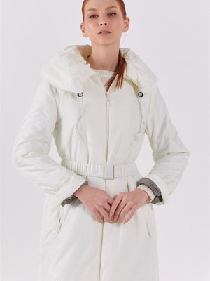 Büzgülü Dik Yaka Anorak Beyaz Mont Büzgülü Dik Yaka Anorak Beyaz Mont