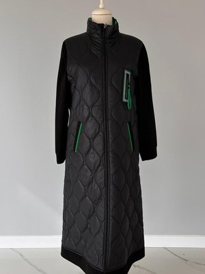 Kapitone Detaylı Siyah Renk Kaban