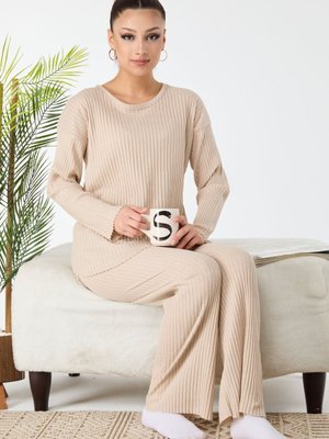 Bej Eşofman Takımı