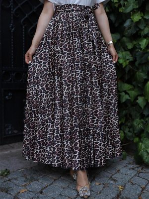 Kuşak Detaylı Piliseli Etek Leopar