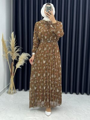 Kahverengi Pilise Ve Kemer Detaylı Desenli Elbise
