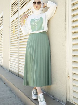 Piliseli Etekli Takım Piliseli Etekli Takım