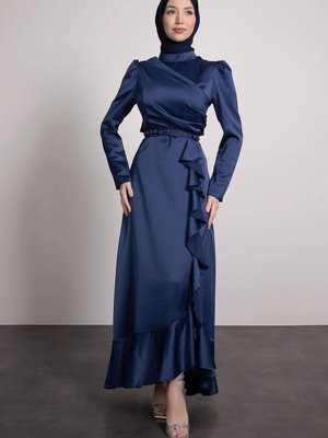 Kemeri Taşlı Piliseli Abiye Elbise Kemeri Taşlı Piliseli Abiye Elbise