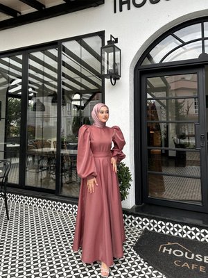 Gül Kurusu Simli Tesettür Abiye Elbise