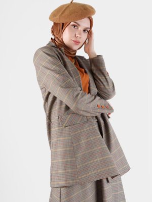 Cep Detaylı Klasik Yaka Ekose Ceket