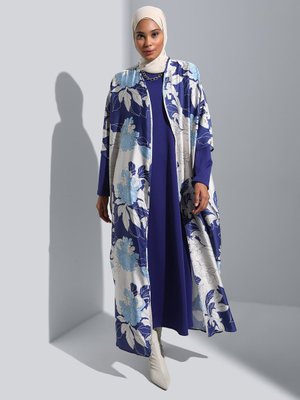 Çiçek Desenli Saten Ferace & Uzun Kollu Elbise İkili Takım Lacivert Ekru