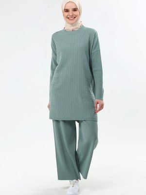 Çağla Saç Örgülü Pantolon & Tunik İkili Takım Çağla Saç Örgülü Pantolon & Tunik İkili Takım