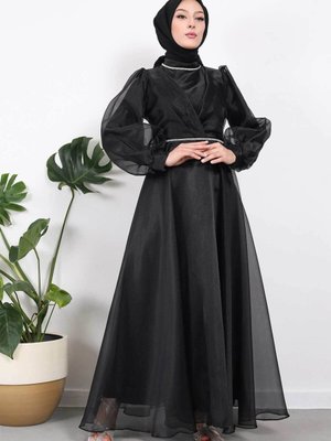 Siyah Yaka Bel Detaylı Tül Abiye Elbise