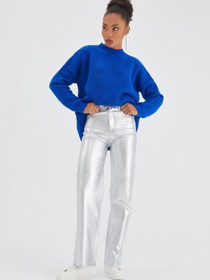 Parlak Pantolon Gri Parlak Pantolon Gri