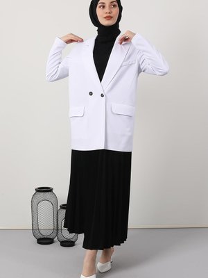 Iki Düğmeli Blazer Ceket Beyaz Iki Düğmeli Blazer Ceket Beyaz