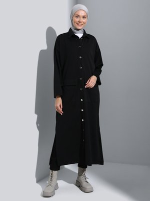 Siyah Cep Ve Metal Düğme Detaylı Uzun Kap