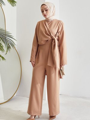 Ön Bağlama Detaylı Tulum Camel Ön Bağlama Detaylı Tulum Camel