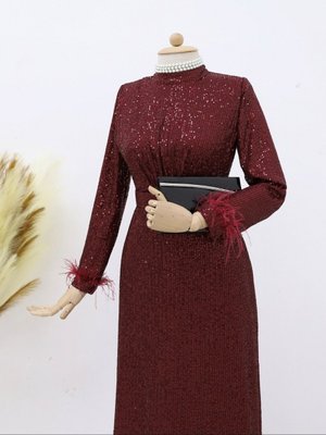 Kolu Tüy Detaylı Kemerli Pul Payet Abiye Elbise Kolu Tüy Detaylı Kemerli Pul Payet Abiye Elbise