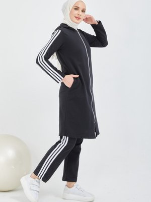 Siyah Önden Fermuarlı Eşofman Takımı Siyah Önden Fermuarlı Eşofman Takımı