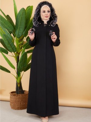 Kapüşonlu Uzun Siyah Manto