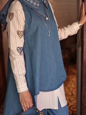 Özlem Çizgili Taşlı Gömlek Beyaz Özlem Çizgili Taşlı Gömlek Beyaz