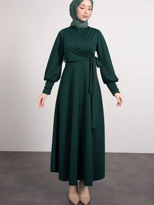 Balon Kol Pile Etek Detaylı Tesettür Elbise Balon Kol Pile Etek Detaylı Tesettür Elbise